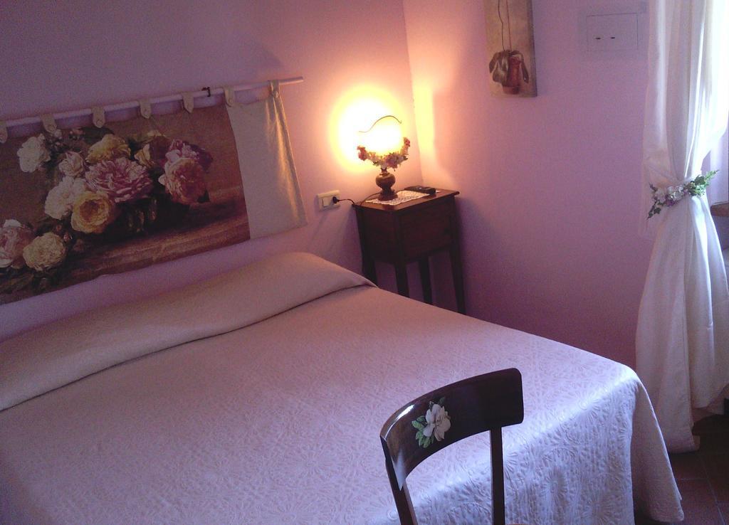 โลกันดา ลา ปิเอเว โฮเทล Hotel Semproniano ภายนอก รูปภาพ