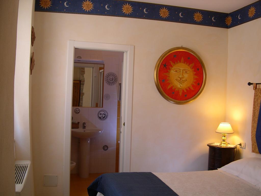 โลกันดา ลา ปิเอเว โฮเทล Hotel Semproniano ภายนอก รูปภาพ