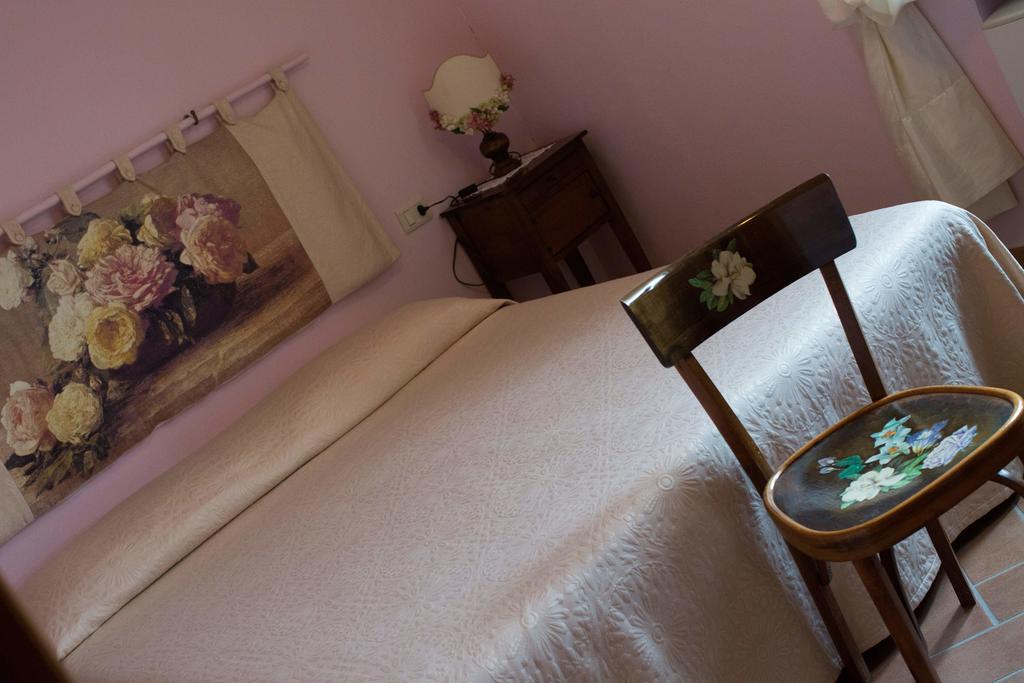 โลกันดา ลา ปิเอเว โฮเทล Hotel Semproniano ภายนอก รูปภาพ