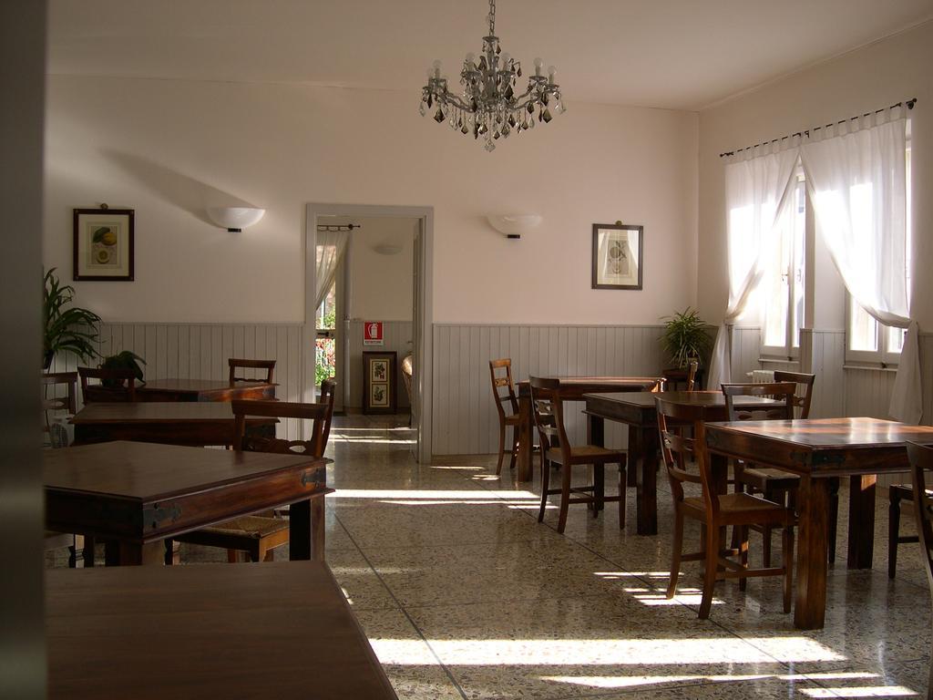 โลกันดา ลา ปิเอเว โฮเทล Hotel Semproniano ภายนอก รูปภาพ
