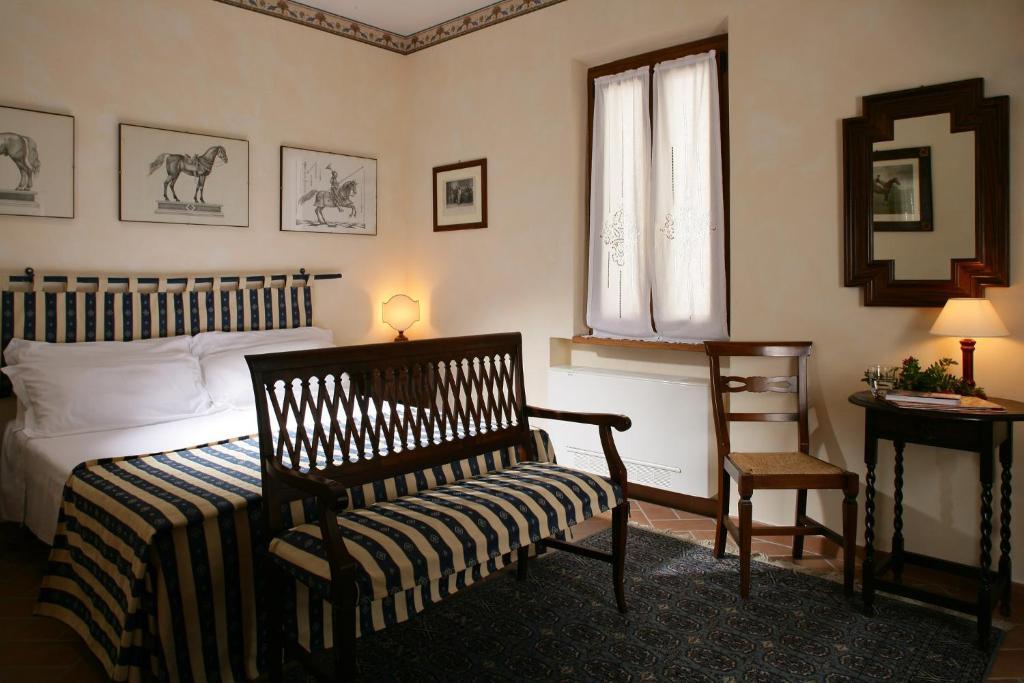 โลกันดา ลา ปิเอเว โฮเทล Hotel Semproniano ห้อง รูปภาพ